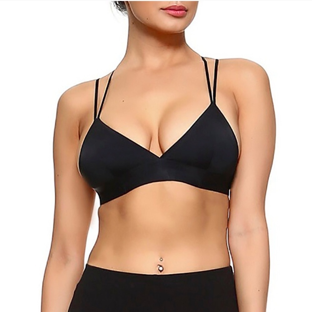 UNWORN Black Deep V neck seamless silky bra
